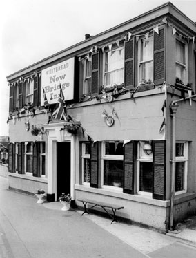 The Bridge Inn (formerly the New Inn), No. 4 Penistone Road North, Wadsley Bridge decorated for the wedding of Prince Charles and Lady Diana