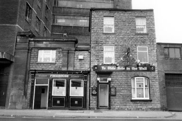 Hole in the Wall public house, Nos. 70 - 72 Savile Street (formerly Wicker Brewery Hotel)