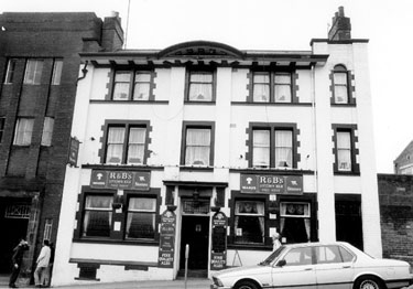 R and B's Uptown Bar (formerly Crown Inn or Old Crown Inn), No. 33 Scotland Street 