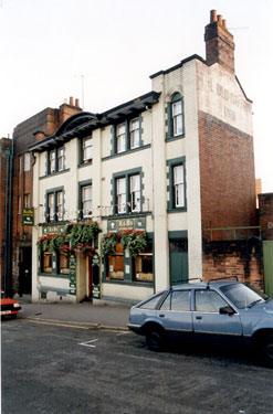 R and B's Uptown Bar (formerly Crown Inn or Old Crown Inn), No. 33 Scotland Street 