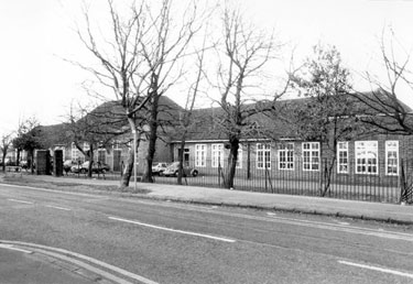 Hatfield First and Middle School, Hatfield House Lane