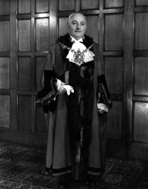 Ald. James Wilfred Sterland, O.B.E., J.P., Lord Mayor, 1961-1962