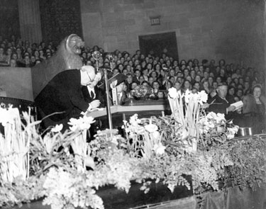 Sir Winston Churchill receiving the Freedom of the City of Sheffield at the City Hall