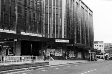Derelict Wingprice Ltd., department store (former premises of T. B. and W. Cockayne Ltd.), Nos. 1 - 13 Angel Street showing the entrance to Watsons Walk