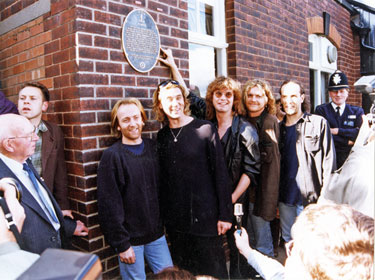 Def Leppard unveiling a plaque at Crookes Working Mens Club, Mulehouse Road