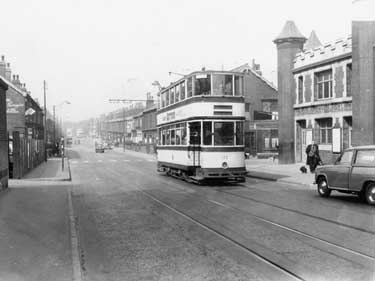 Tram No. 123 passing Darnall Picture Palace, Staniforth Road 