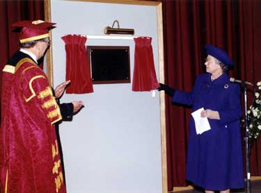 Queen Elizabeth II opening the new £27 Million Phase One of the Campus 21 Development at Sheffield Hallam University