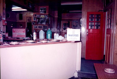 Interior of the Norfolk Arms public house, No. 26 Dixon Lane