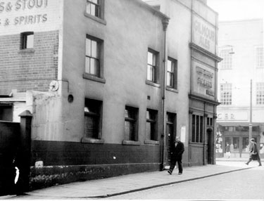Side view of Pump Tavern, Earl Street