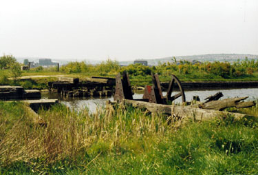 Remains of Peacock Bridge, Sheffield and South Yorkshire Navigation