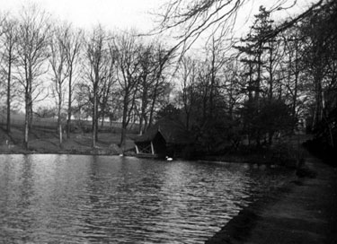 Graves Park boating lake and boat-house