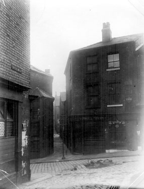Upper Allen Street at the junction with Daisy Walk and Kenyon Alley