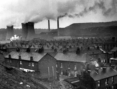 Elevated view of Neepsend Power Station showing terraced housing on Rawson Street (bottom centre) and Woodgrove Lane (bottom right)