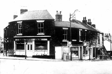 Talbot Inn, Nos. 19 - 21 Talbot Road, corner with Duke Street