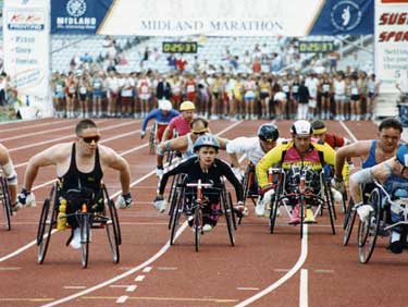 Tanni Grey centre (later Tanni Grey-Thompson) at the start of the Wheelchair Midland Bank Universiade Sheffield Marathon held in conjuction with the World Student Games, Don Valley Stadium