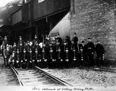 Police at Birley East Colliery during a miners strike