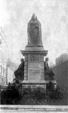 Queen Victoria Memorial,Town Hall Square