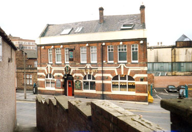 The Grapes public house, No. 80 Trippet Lane