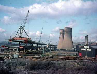 Construction of the MI Tinsley Viaduct around 1965 showing Tinsley Rolling Mills Co. Ltd., (extreme left) and Cooling Towers