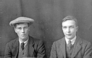 William Johnson Coulthard fom Longtown, Cumberland and R. Cretney from Sheffield, construction workers building the Brushes Estate 