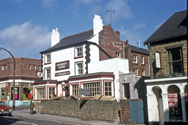 Broomhil Tavern, No. 484 Glossop Road looking towards Peel Street
