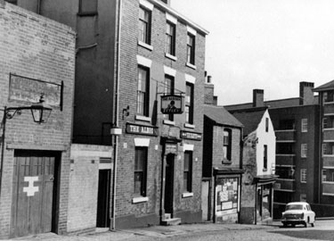 The Albion public house, No. 4 Mitchell Street (later became Brook Drive) looking towards Upper Allen Street