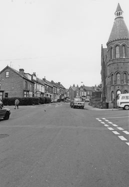 South View Road at the junction Vincent Road (right) and South View Crescent with former Christian Science Church (originally Abbeydale Methodist Church) right