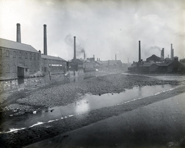 Kelham Weir, River Don (on left is John Bedford and Sons, Lion Works, Mowbray Street)