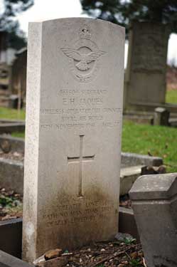 Memorial to Sergeant (988504) Ernest Henry Jaques, Wireless Operator / Air Gunner, Royal Air Force, 15 Nov 1941, aged 27, Abbey Lane Cemetery