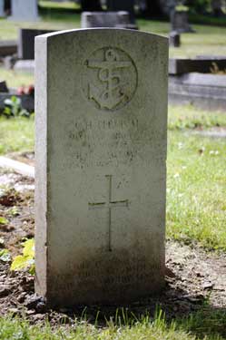 Grave of Charles Henry Percival, Air Mechanic 2nd Class, Killed 28 Nov 1943, aged 19. Buried City Road Cemetery