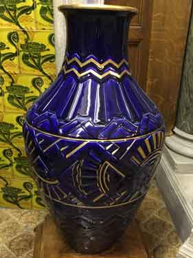Presentation vase given to the City of Sheffield on behalf of the people of Bapaume, France