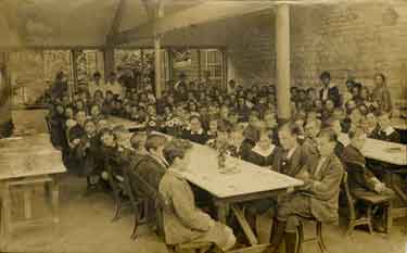 Whiteley Wood Open Air School (also known as Whiteley Wood Open Air Recovery School): children in the dining room