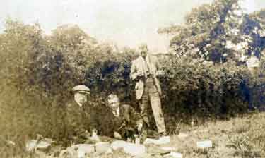 Arthur Wightman (1842 - 1924) with his sons Benjamin Arthur Wightman (1873 - 1937) and Denis Conway Wightman (1876 - 1933)
