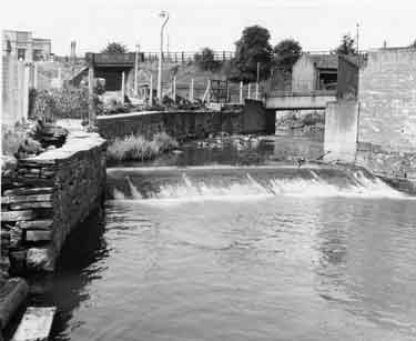 Sheffield Flood of 1958: Broken retaining wall and work's bridge at Little London Road 