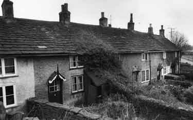 Cottages on Button Hill, Millhouses