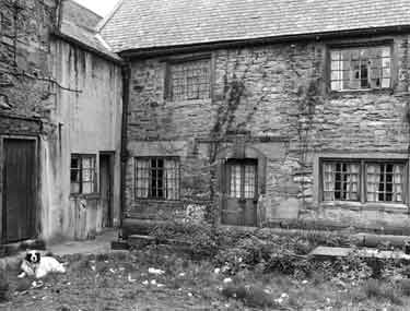 Old cottage behind Market Square, Woodhouse