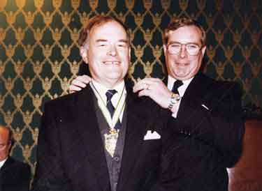 Master Cutler David Stone (left) with outgoing Master Cutler Christopher Jewitt (right)