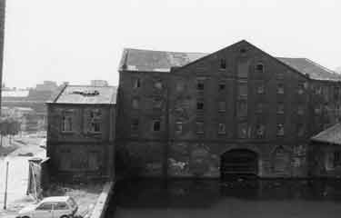 Canal Basin showing Straddle Warehouse