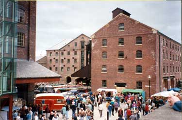 Victoria Quays Festival, 6/7/8 May 1995, official reopening of canal basin to public, Terminal and Granary Warehouse