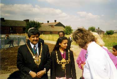 Lord Mayor, Councillor Qurban Hussain and Lady Mayoress, Miss Parveen Hussain at the opening of Darnall Community Park (Kashmir Gardens), Darnall Road / Wilfrid Road