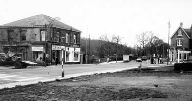 Abbeydale Road at the junction of Springfield Road (right) and Archer Road (left) showing the Wine Schoppen (centre)