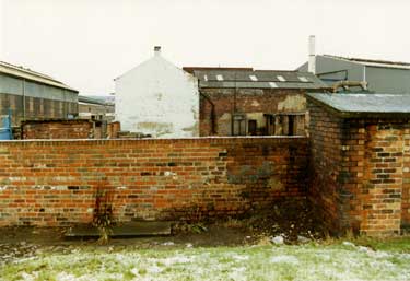 Vacant offices and workshop buildings, Trent Street, Attercliffe