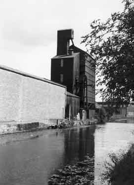 Canal grain hoppers, Samuel Smith's Flour Mills, Canal Street