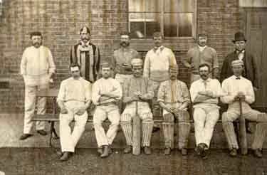 Unidentified cricket team  [Sheffield United Harriers?]