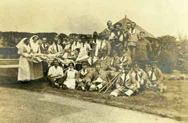 Reville / Walton family. Wounded First World War soldiers and nurses