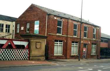 Newhall Road Bridge (left) and former Lodge Inn (known as Richdale's pub), No. 143 Newhall Road   