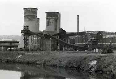 Cooling towers and Blackburn Meadows Power Station from the Canal side