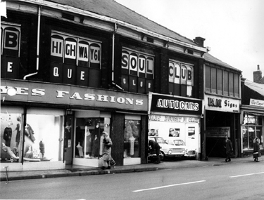 Pam Signs (No. 510), The Carpet Shop (No. 512) and Autocars (No. 508), Highway 61 Soul Club, London Road