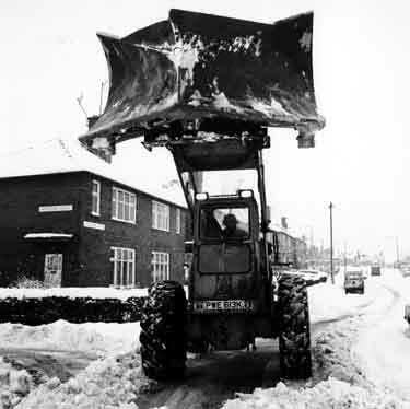 Snow plough at Laverdene Road / Close
