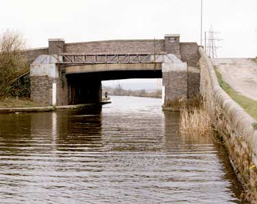 Broughton Lane canal bridge, Broughton Lane